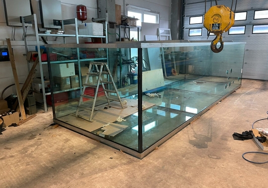 Aquarium in der Montagehalle